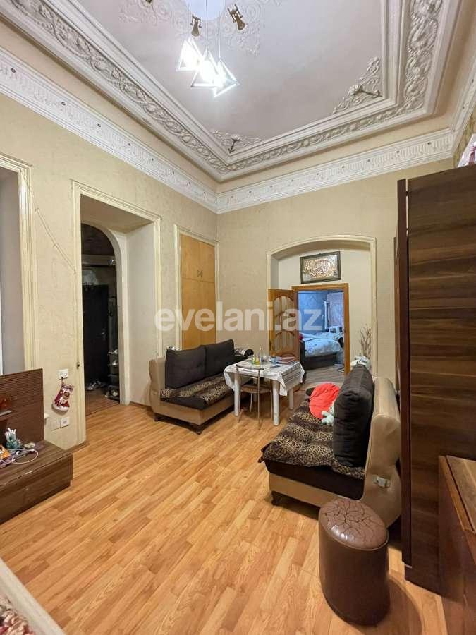 Satılır, köhnə tikili, 3 otaqlı, 50 m², Bakı, Səbail r, İçəri Şəhər m.