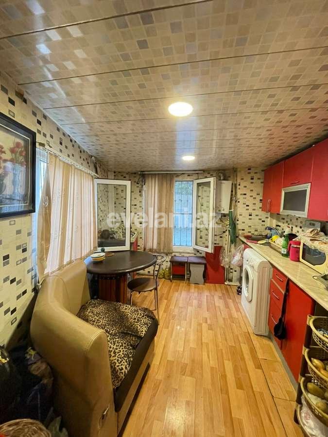 Satılır, köhnə tikili, 3 otaqlı, 50 m², Bakı, Səbail r, İçəri Şəhər m.