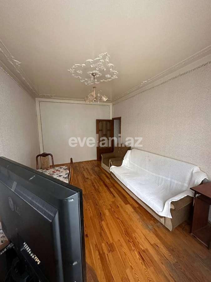 Kirayə verilir, köhnə tikili, 2 otaqlı, 72 m², Bakı, Nəsimi r, 4-cü mikrorayon q, Memar Əcəmi m.