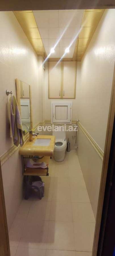 Kirayə verilir, köhnə tikili, 3 otaqlı, 150 m², Bakı, Xətai r, Şah İsmayıl Xətai m.