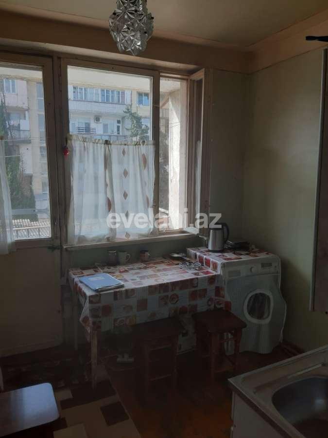 Satılır, köhnə tikili, 3 otaqlı, 75 m², Bakı, Sabunçu r, Bakıxanov q.