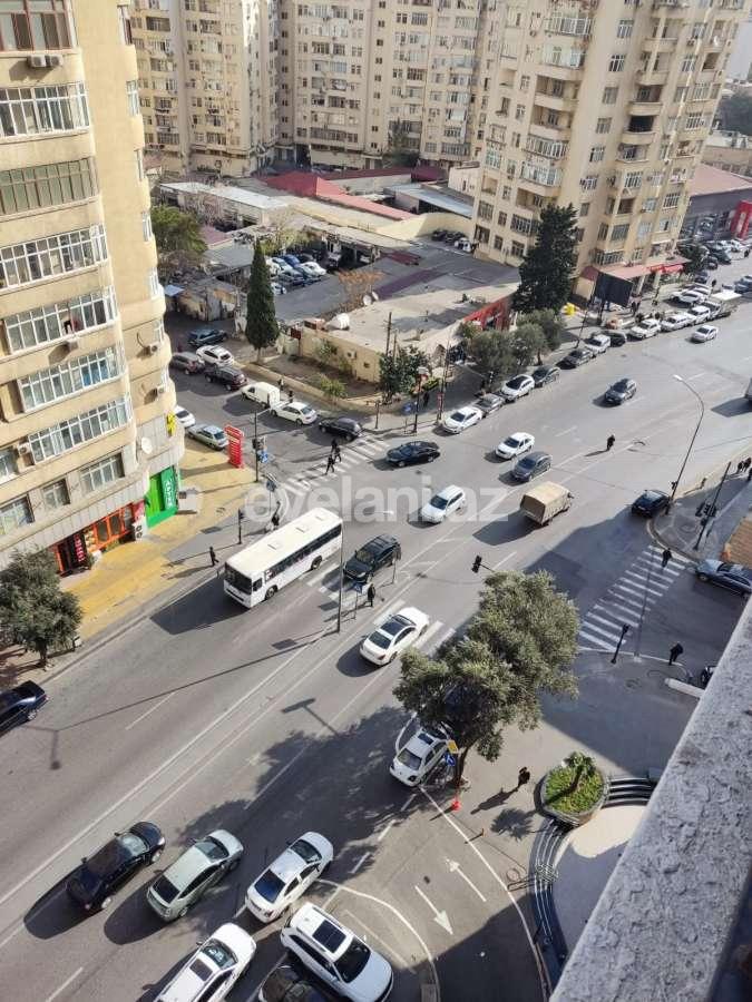 Satılır, yeni tikili, 4 otaqlı, 180 m², Bakı, Nəsimi r, 3-cü mikrorayon q, Memar Əcəmi m.