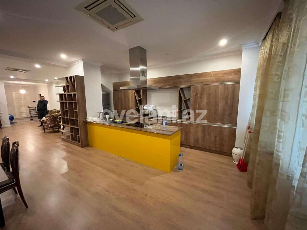 Satılır, yeni tikili, 3 otaqlı, 135 m², Bakı, Nəsimi r.