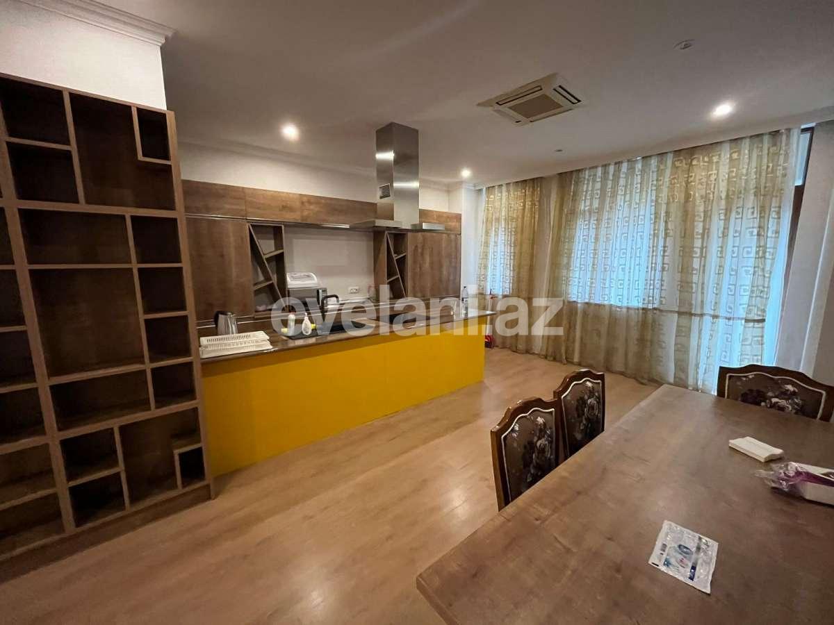 Satılır, yeni tikili, 3 otaqlı, 135 m², Bakı, Nəsimi r.