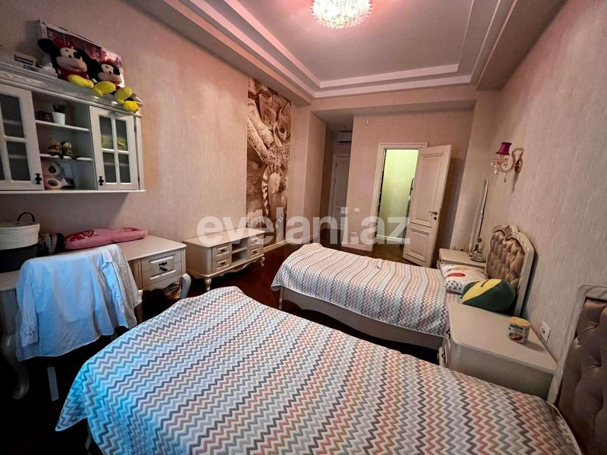 Satılır, yeni tikili, 5 otaqlı, 260 m², Bakı, Nəsimi r, 4-cü mikrorayon q, Memar Əcəmi m.