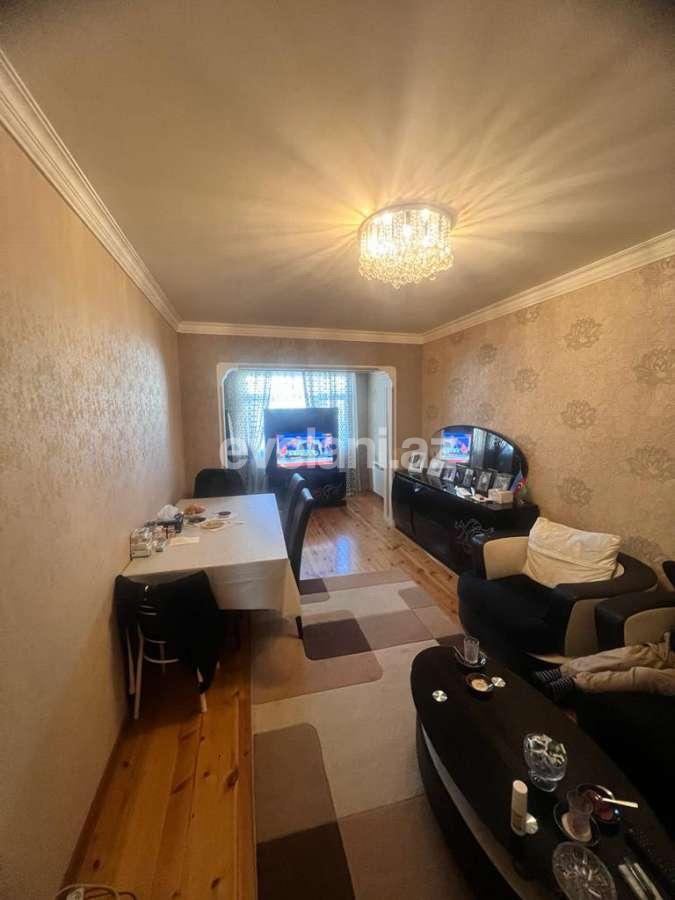 Satılır, köhnə tikili, 4 otaqlı, 110 m², Bakı, Yasamal r, Yeni Yasamal q, İnşaatçılar m.