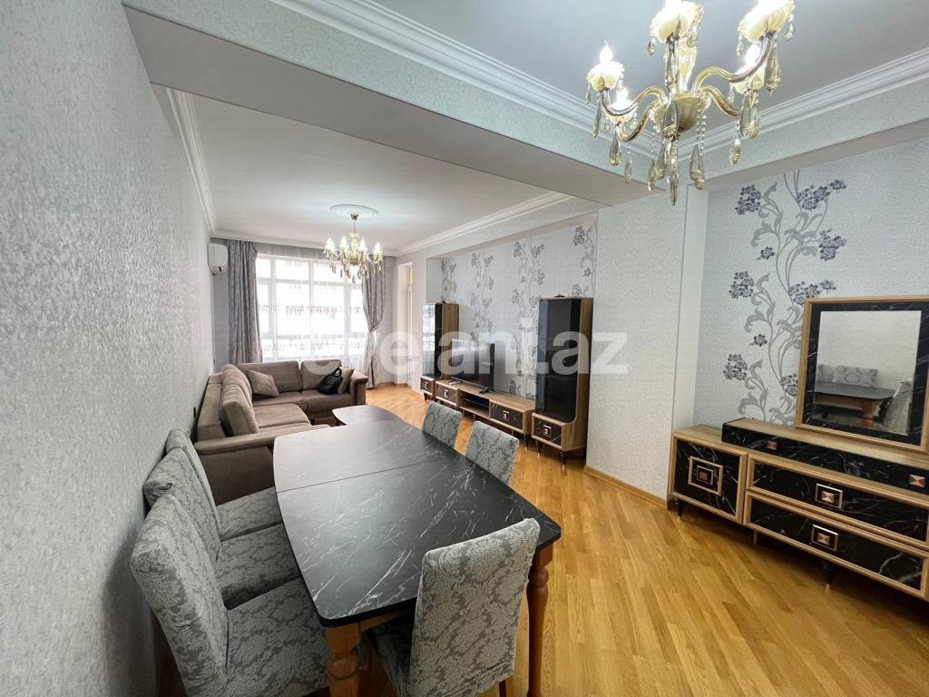 Kirayə verilir, yeni tikili, 2 otaqlı, 100 m², Bakı, Xətai r, Şah İsmayıl Xətai m.