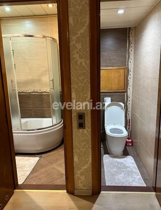 Satılır, köhnə tikili, 2 otaqlı, 60 m², Bakı, Nəsimi r, 8 Noyabr m.