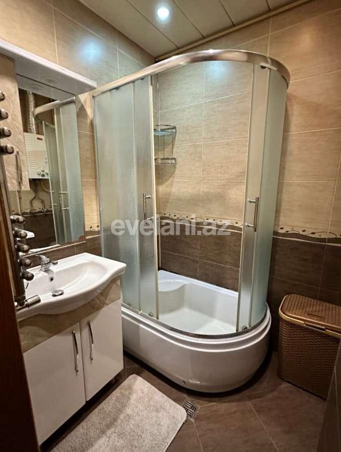 Satılır, köhnə tikili, 2 otaqlı, 60 m², Bakı, Nəsimi r, 8 Noyabr m.