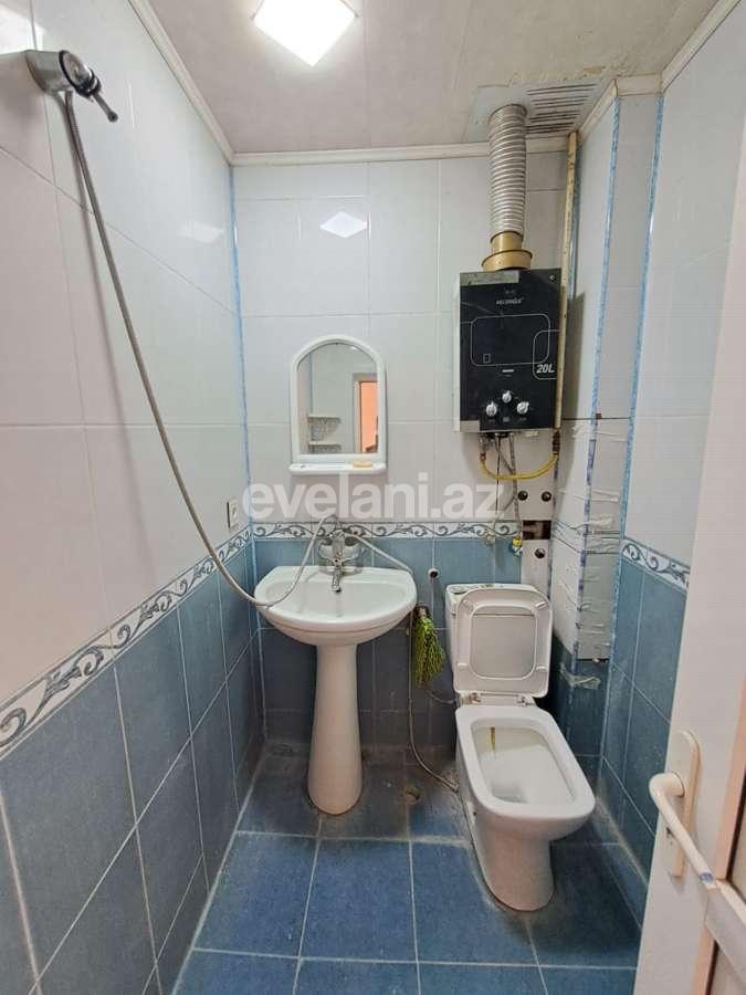 Sale, old building, 1 room, 35 m², Baku, Yasamal r, Inshaatchilar m.