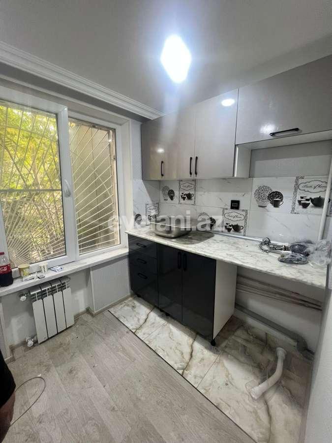 Satılır, köhnə tikili, 2 otaqlı, 45 m², Bakı, Nəsimi r.