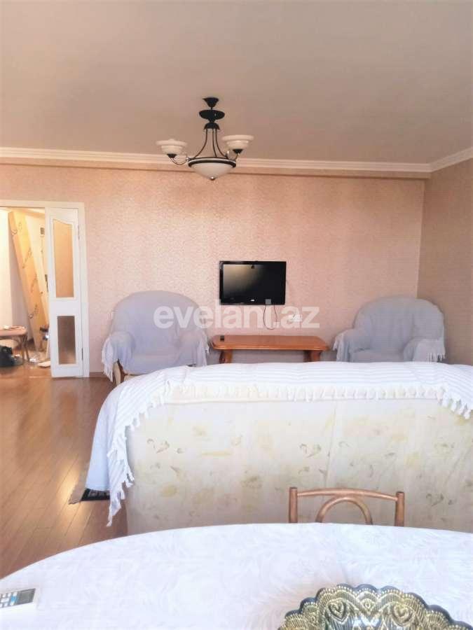 Rent, old building, 2 room, 65 m², Baku, Nasimi r, 28 may m.