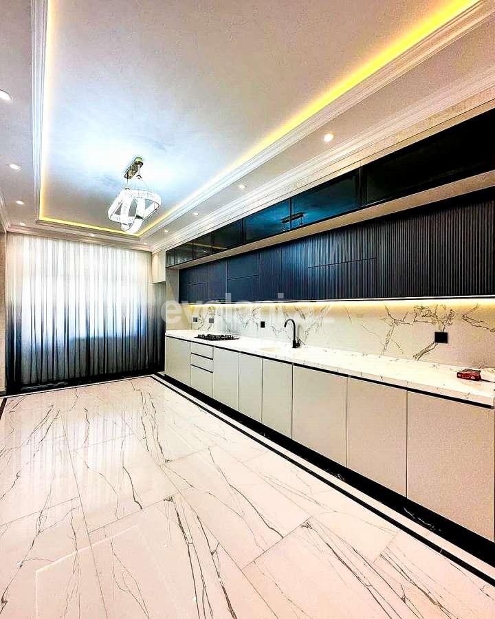 Satılır, yeni tikili, 4 otaqlı, 136 m², Bakı, Xətai r, Həzi Aslanov m.