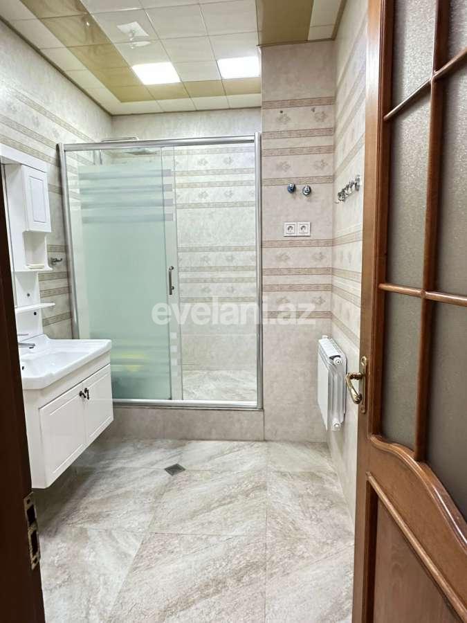 Rent, old building, 3 room, 85 m², Baku, Sabail r.