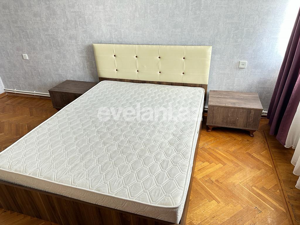 Rent, old building, 3 room, 85 m², Baku, Sabail r.