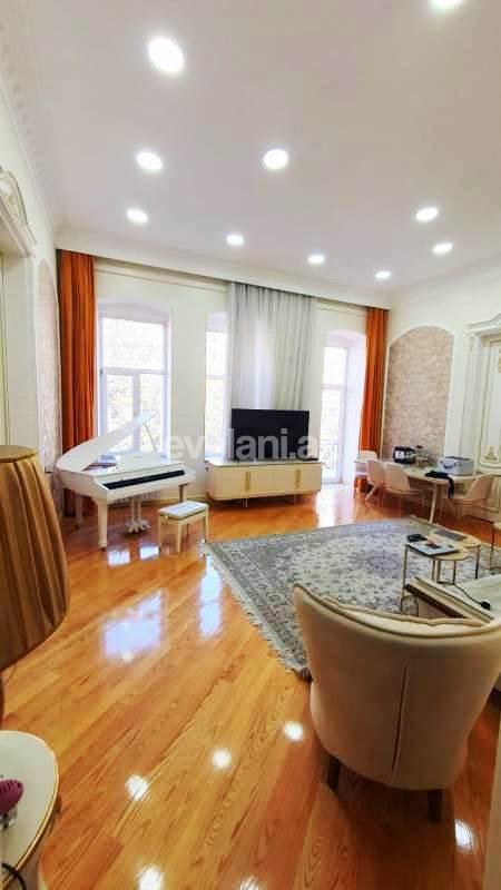 Sale, old building, 3 room, 130 m², Baku, Sabail r, Sahil m.