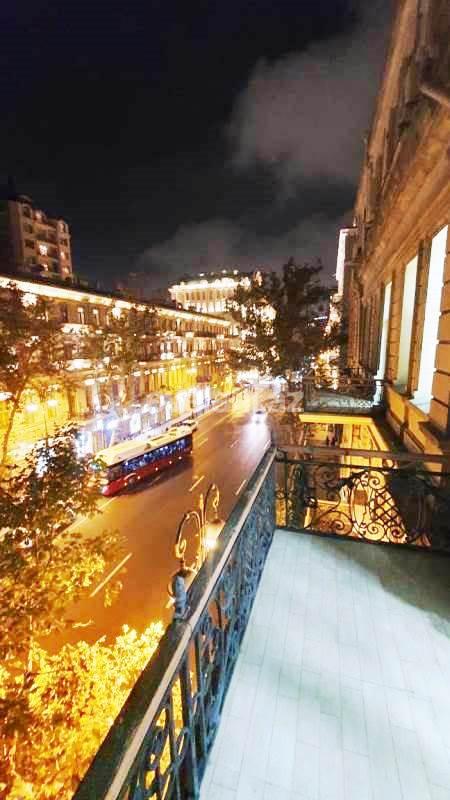 Sale, old building, 3 room, 130 m², Baku, Sabail r, Sahil m.