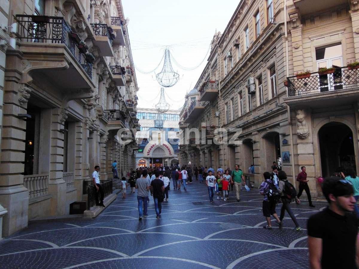 Rent, new building, 3 room, 100 m², Baku, Sabail r, Sahil m.