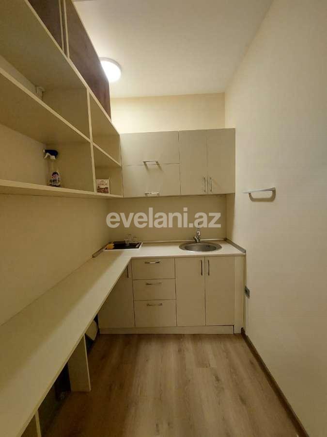Rent, office, 2 room, 92 m², Baku, Yasamal r, Elmlar Akademiyası m.