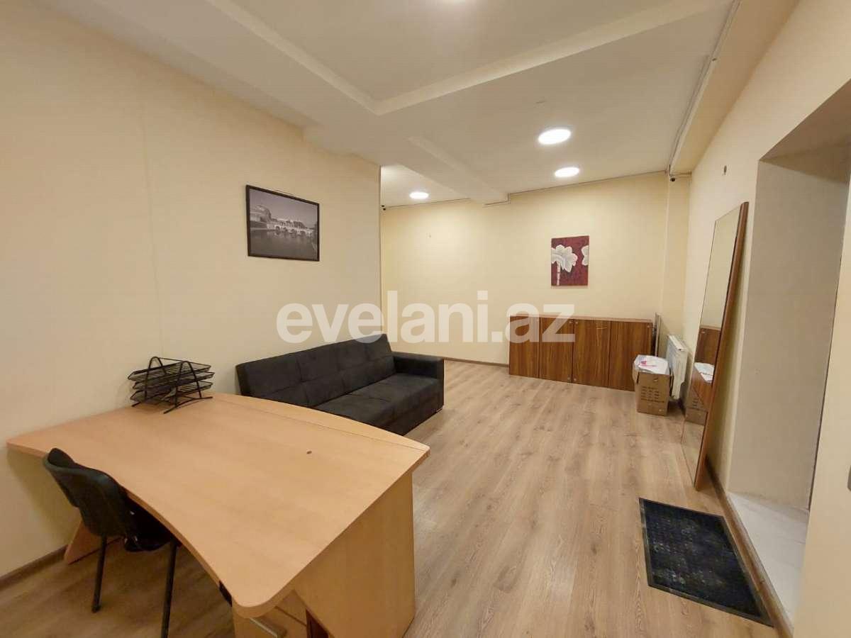 Rent, office, 2 room, 92 m², Baku, Yasamal r, Elmlar Akademiyası m.