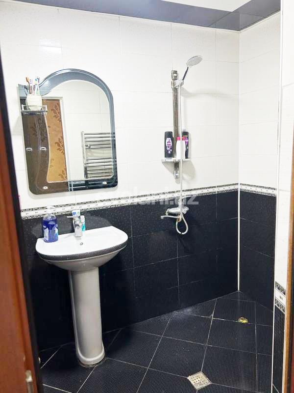 Sale, old building, 4 room, 99.99 m², Baku, Sabunchu r, Bakikhanov d, Neftchilar m.