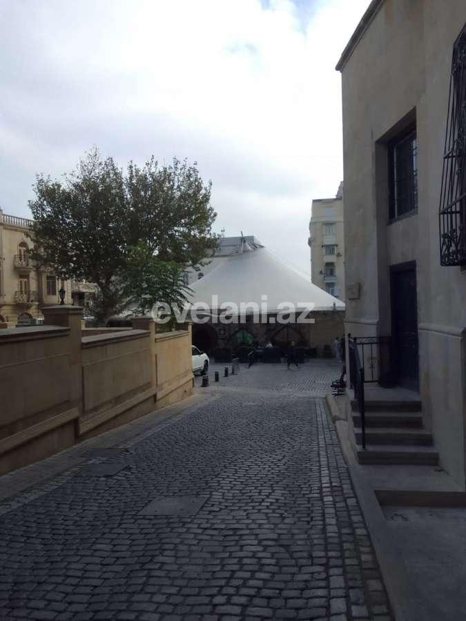 Satılır, köhnə tikili, 1 otaqlı, 40 m², Bakı, Səbail r, İçəri Şəhər m.