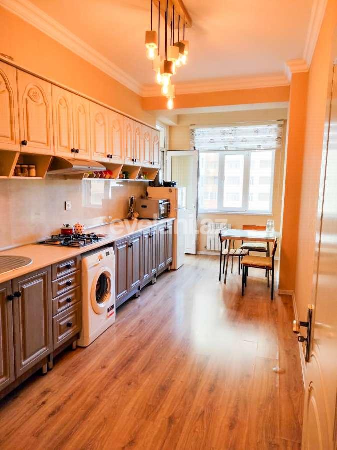 Kirayə verilir, yeni tikili, 2 otaqlı, 80 m², Bakı, Nizami r, Qara Qarayev m.