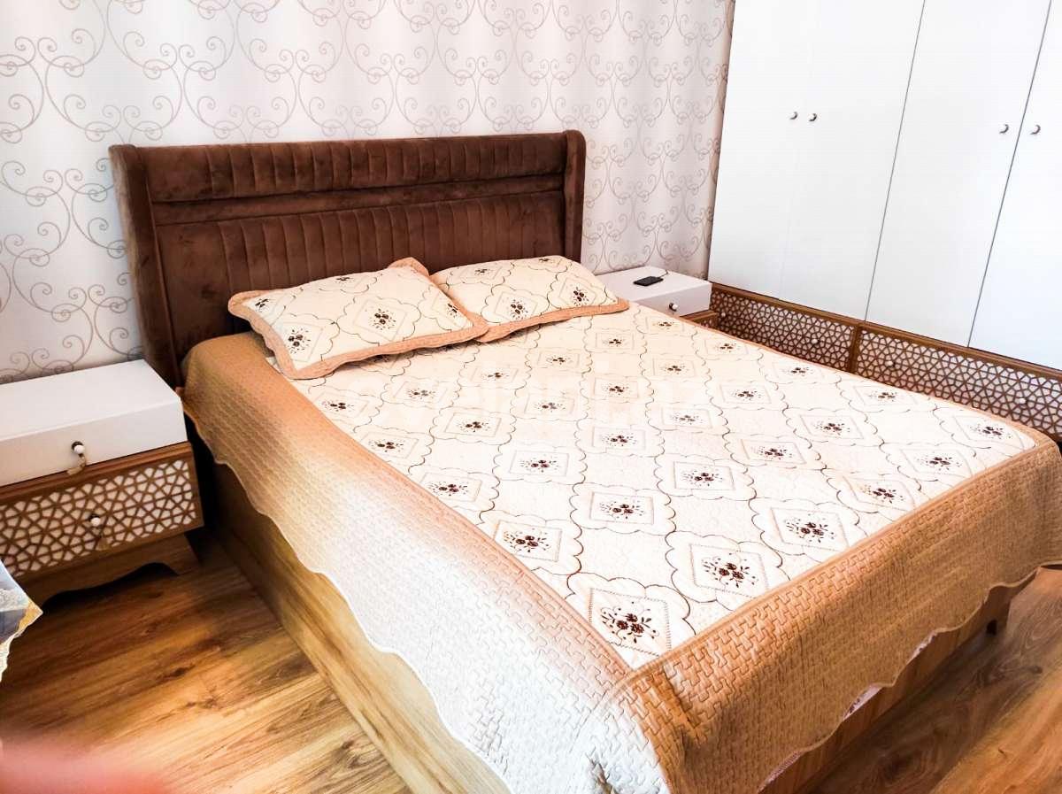 Kirayə verilir, yeni tikili, 2 otaqlı, 80 m², Bakı, Nizami r, Qara Qarayev m.