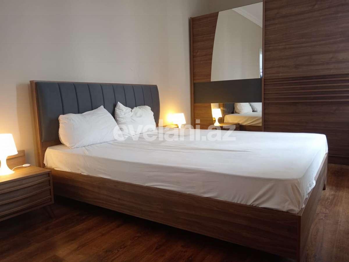 Satılır, həyət evi / bağ, 4 otaqlı, 215 m², Bakı, Xəzər r.