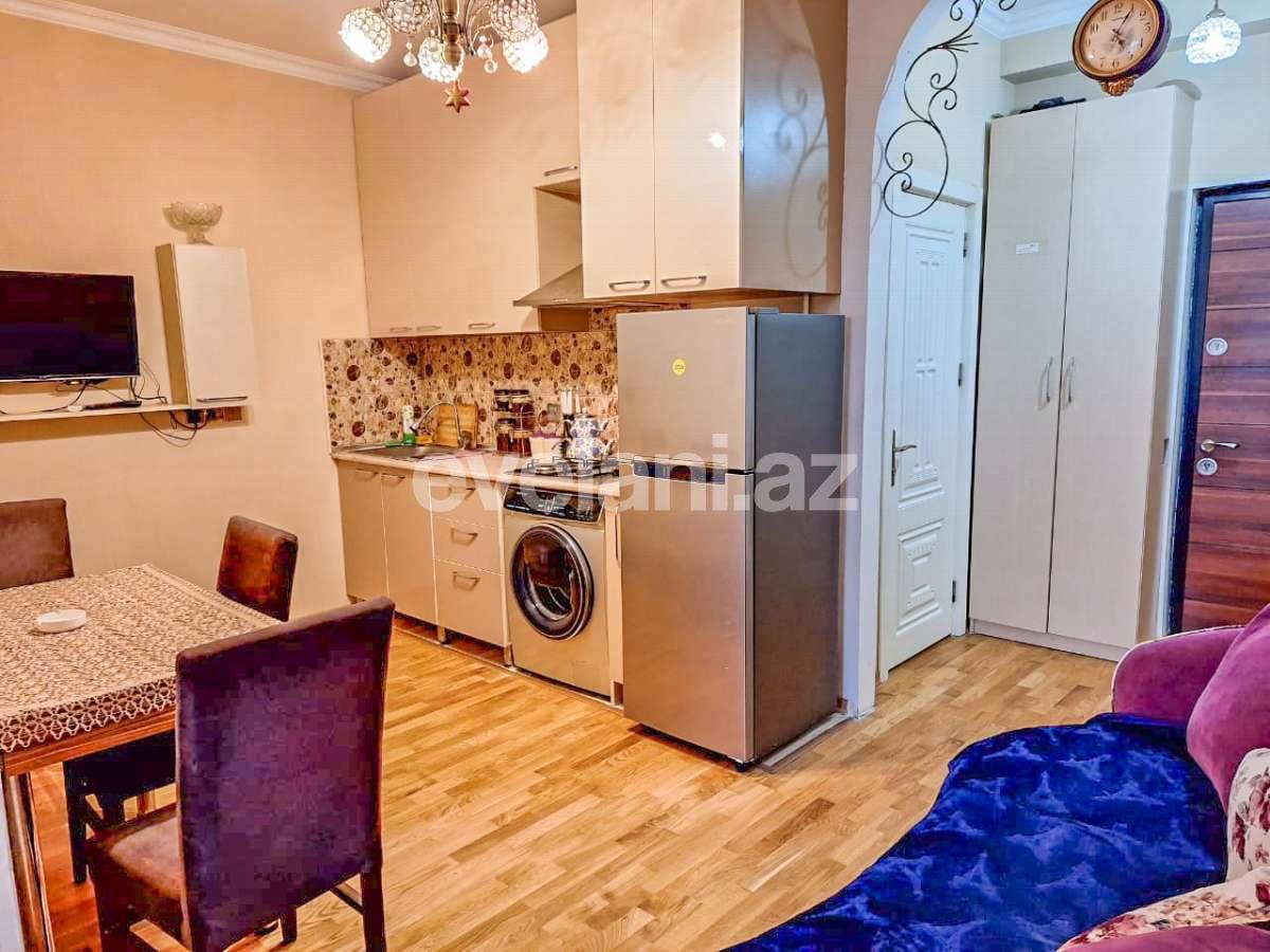 Kirayə verilir, yeni tikili, 2 otaqlı, 40 m², Bakı, Nizami r, Qara Qarayev m.