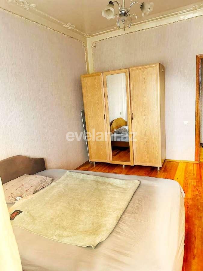 Kirayə verilir, köhnə tikili, 2 otaqlı, 70 m², Bakı, Nəsimi r, 4-cü mikrorayon q, Memar Əcəmi m.