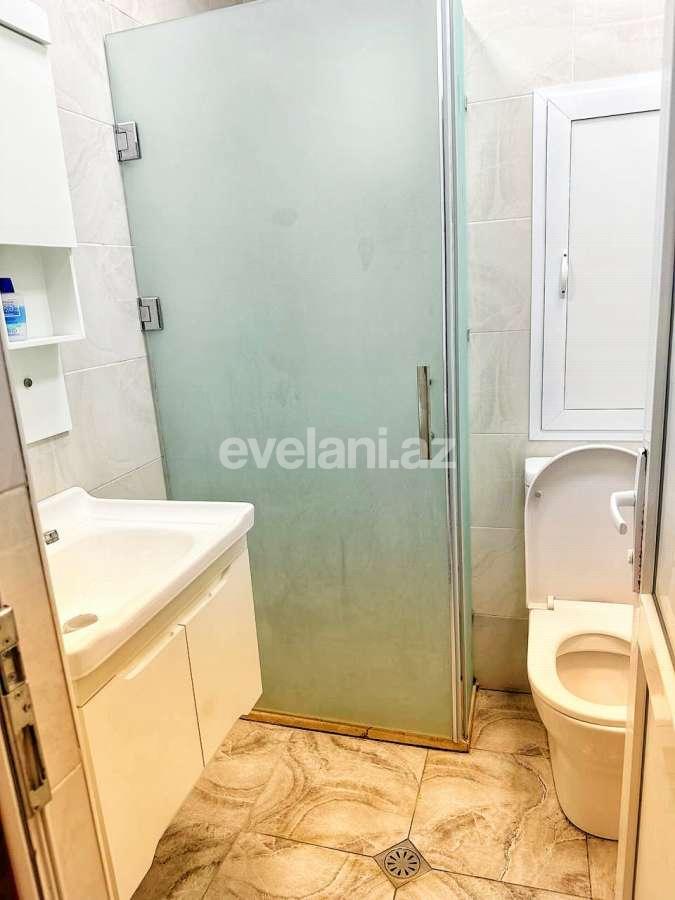 Kirayə verilir, köhnə tikili, 2 otaqlı, 70 m², Bakı, Nəsimi r, 4-cü mikrorayon q, Memar Əcəmi m.