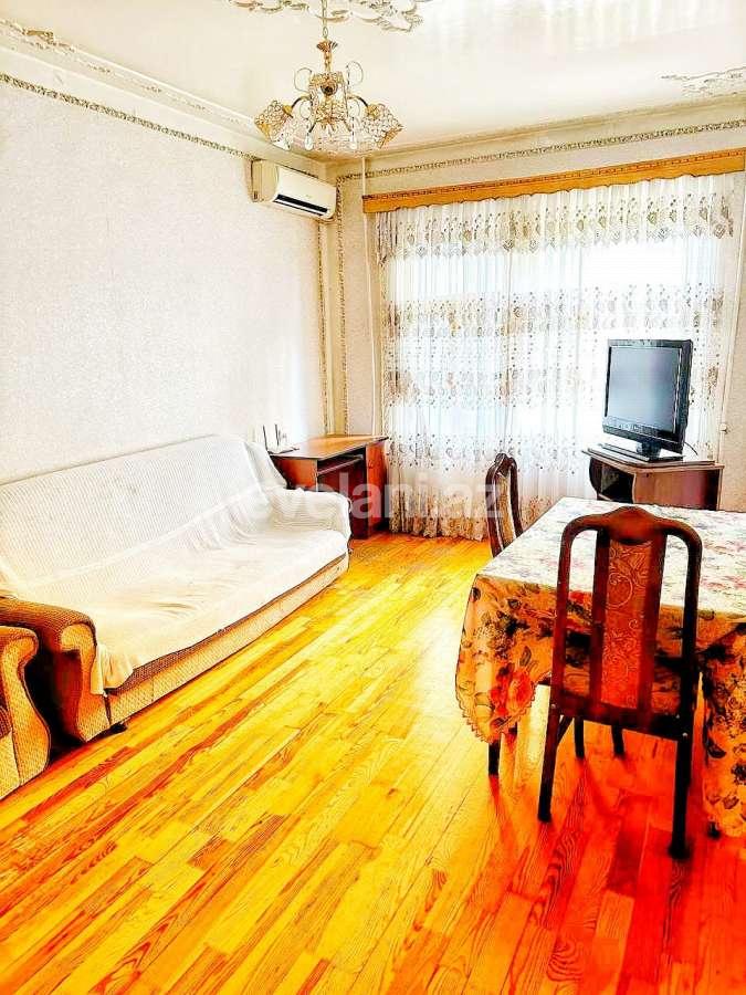 Kirayə verilir, köhnə tikili, 2 otaqlı, 70 m², Bakı, Nəsimi r, 4-cü mikrorayon q, Memar Əcəmi m.