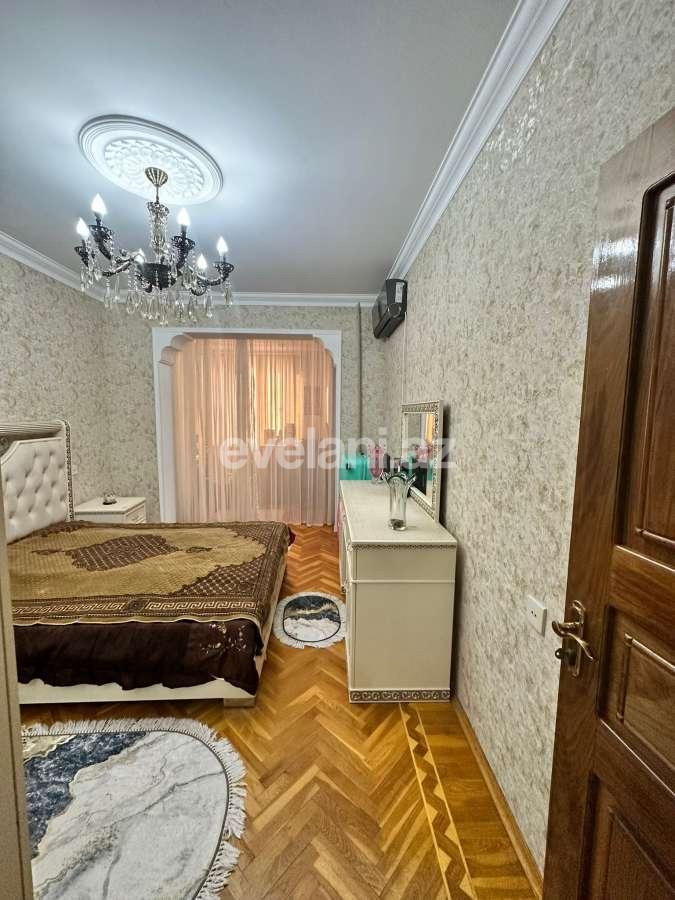 Satılır, köhnə tikili, 2 otaqlı, 65 m², Bakı, Binəqədi r, 9-cu mikrorayon q, Nəsimi m.