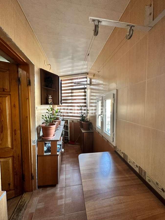 Satılır, köhnə tikili, 2 otaqlı, 65 m², Bakı, Binəqədi r, 9-cu mikrorayon q, Nəsimi m.