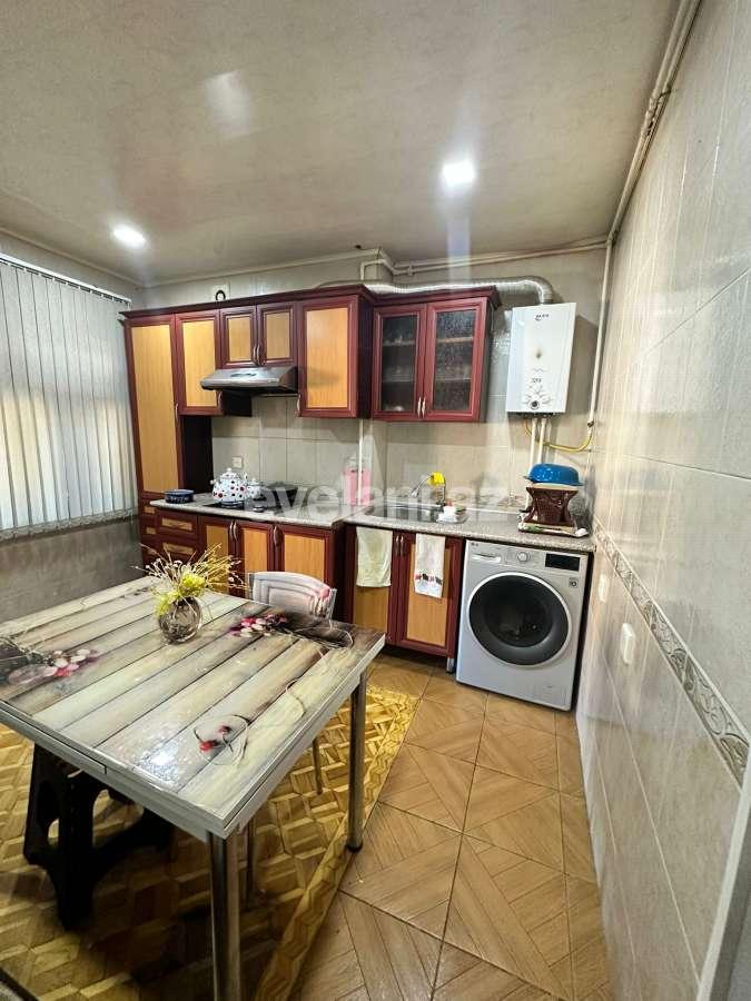 Satılır, köhnə tikili, 2 otaqlı, 65 m², Bakı, Binəqədi r, 9-cu mikrorayon q, Nəsimi m.