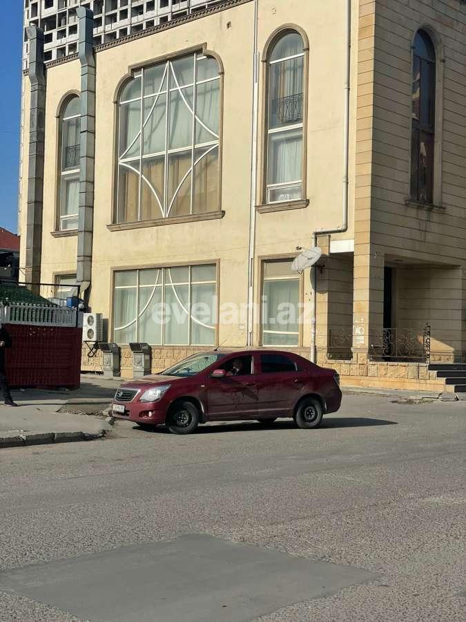 Satılır, obyekt, 2400 m², Bakı, Yasamal r, İnşaatçılar m.