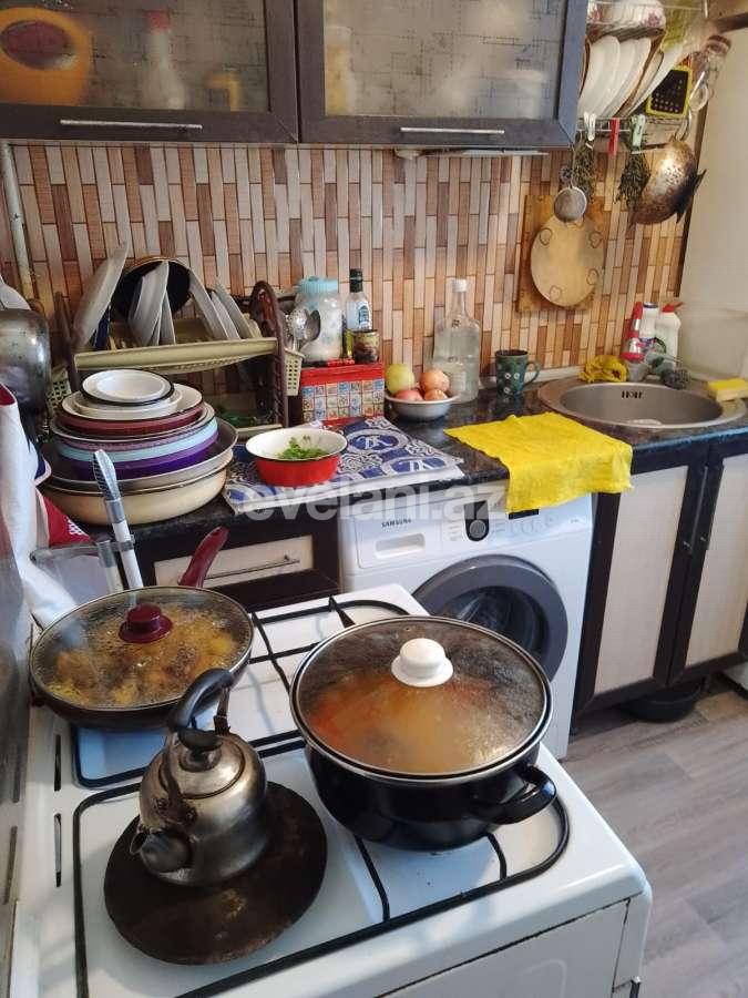 Satılır, köhnə tikili, 2 otaqlı, 52 m², Bakı, Suraxanı r, Hövsan q.