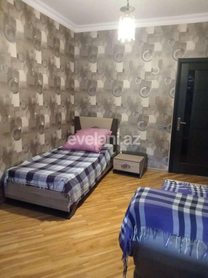 Kirayə verilir, köhnə tikili, 4 otaqlı, 110 m², Bakı, Binəqədi r, 8-ci mikrorayon q, Azadlıq prospekti m.