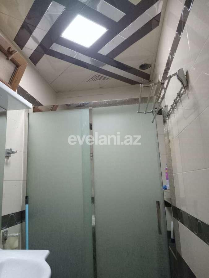 Kirayə verilir, köhnə tikili, 4 otaqlı, 110 m², Bakı, Binəqədi r, 8-ci mikrorayon q, Azadlıq prospekti m.