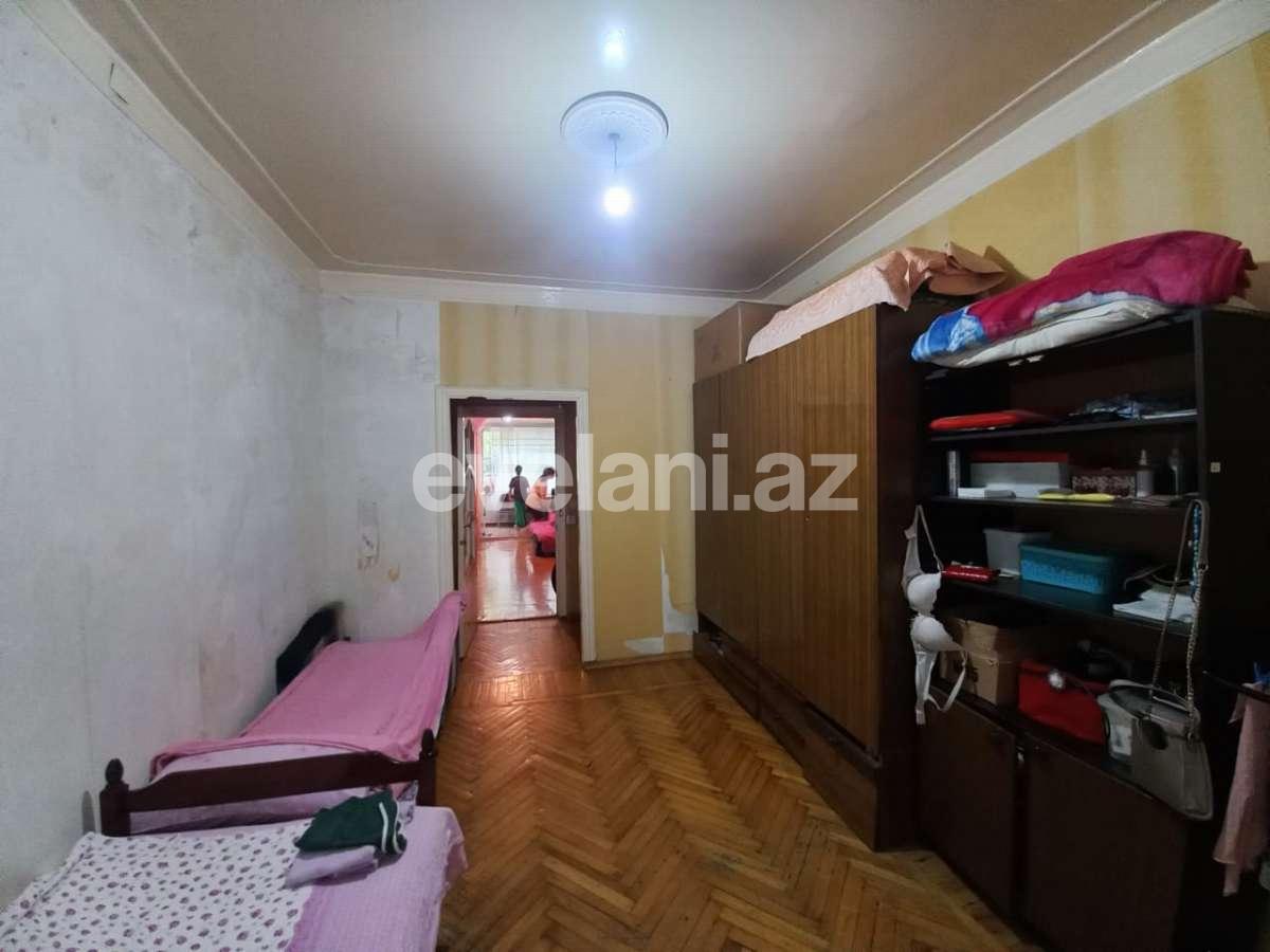 Satılır, köhnə tikili, 3 otaqlı, 53 m², Bakı, Nəsimi r, Memar Əcəmi m.
