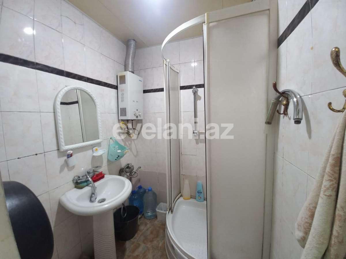 Satılır, köhnə tikili, 3 otaqlı, 53 m², Bakı, Nəsimi r, Memar Əcəmi m.