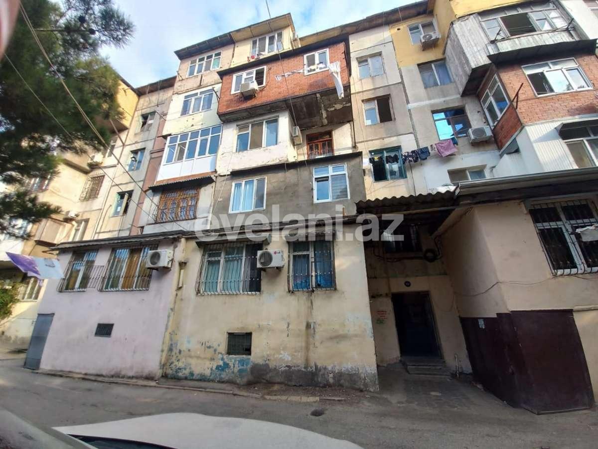Satılır, köhnə tikili, 3 otaqlı, 53 m², Bakı, Nəsimi r, Memar Əcəmi m.