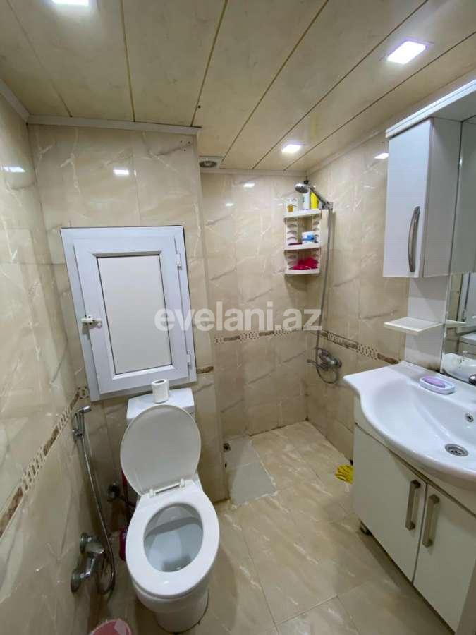 Продаётся, вторичка, 3-комнаты, 70 m², Баку, Насиминский r, 4-й микрорайон p, Мемар Аджеми m.