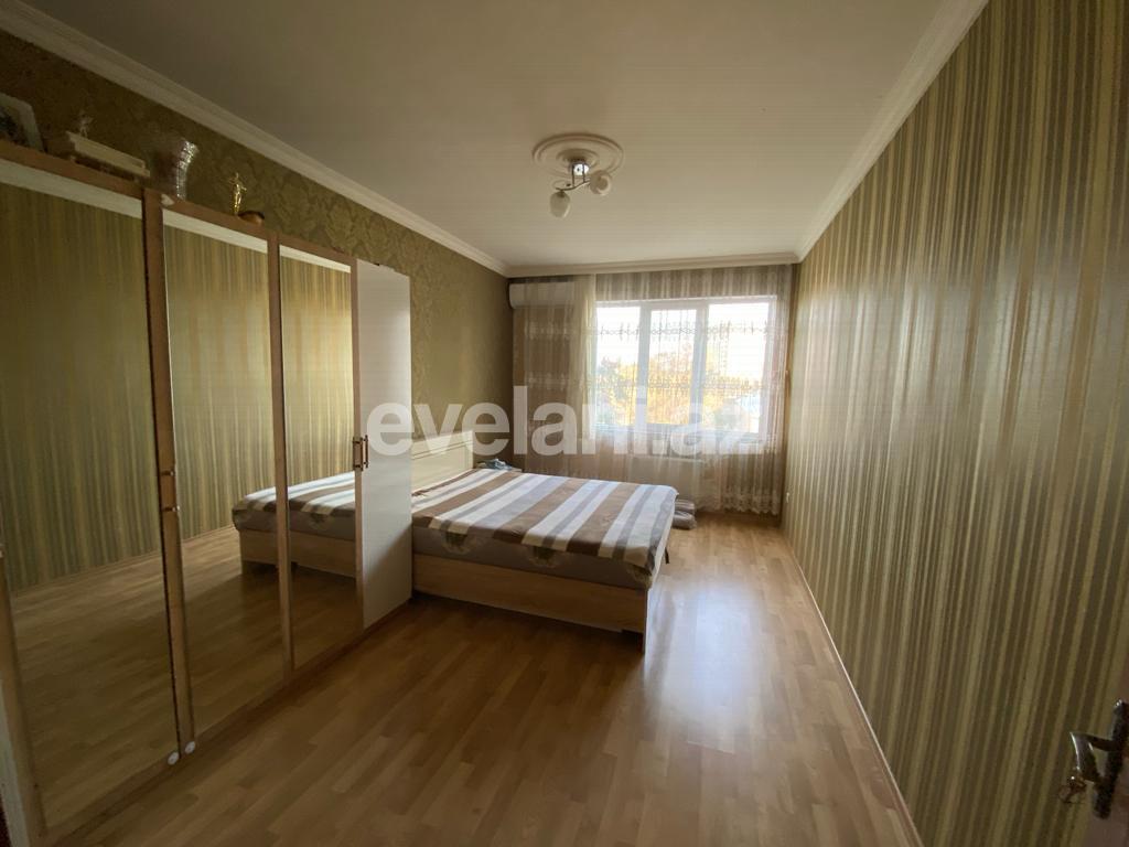 Продаётся, вторичка, 3-комнаты, 70 m², Баку, Насиминский r, 4-й микрорайон p, Мемар Аджеми m.