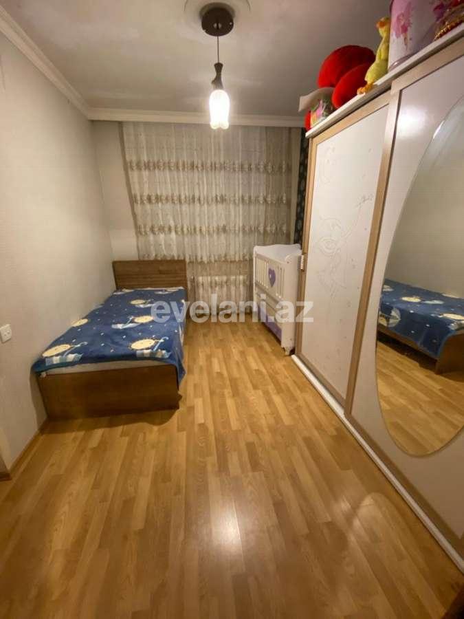 Продаётся, вторичка, 3-комнаты, 70 m², Баку, Насиминский r, 4-й микрорайон p, Мемар Аджеми m.