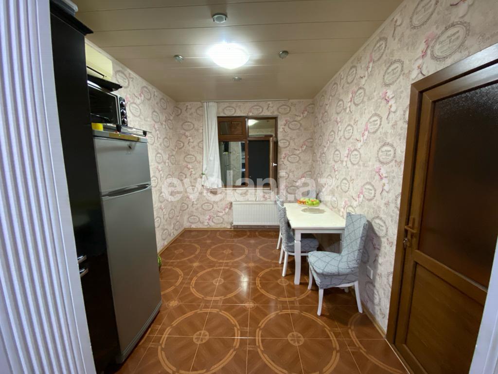 Продаётся, вторичка, 3-комнаты, 70 m², Баку, Насиминский r, 4-й микрорайон p, Мемар Аджеми m.