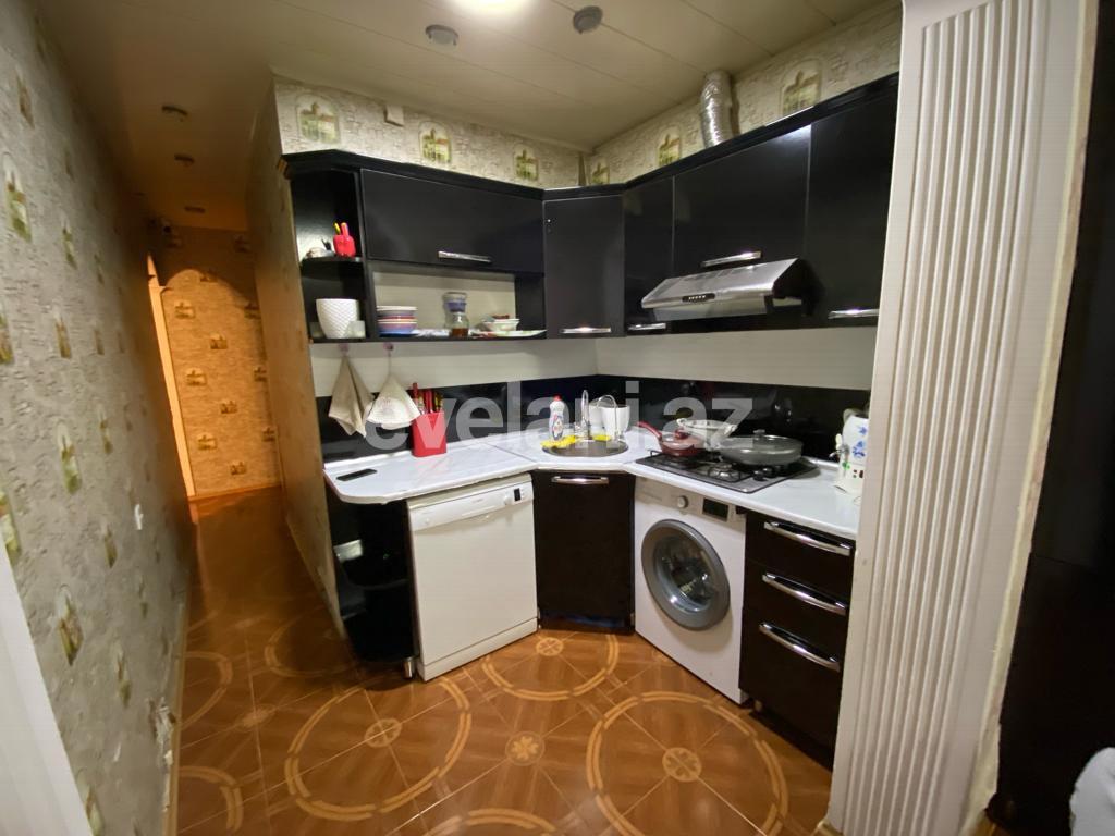 Продаётся, вторичка, 3-комнаты, 70 m², Баку, Насиминский r, 4-й микрорайон p, Мемар Аджеми m.