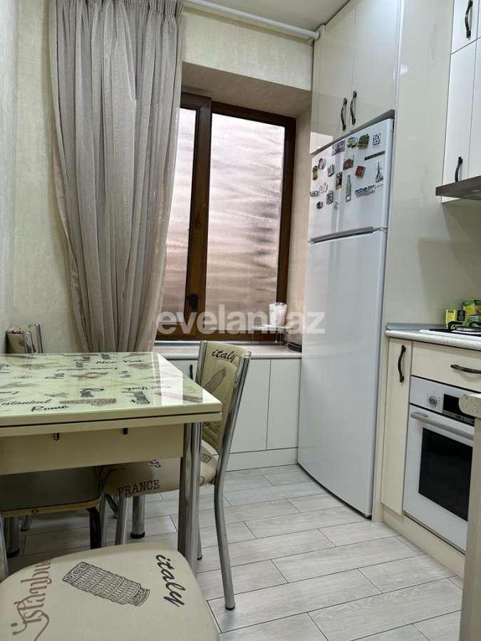 Satılır, köhnə tikili, 3 otaqlı, 70 m², Bakı, Nəsimi r, Nizami m.