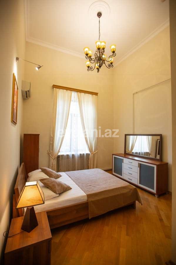 Сдаётся, вторичка, 4-комнаты, 175 m², Баку, Насиминский r, 28 мая m.